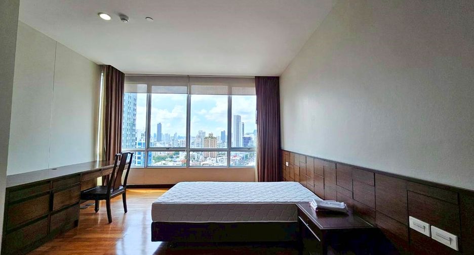 À louer 3 chambres condo à Watthana, Bangkok