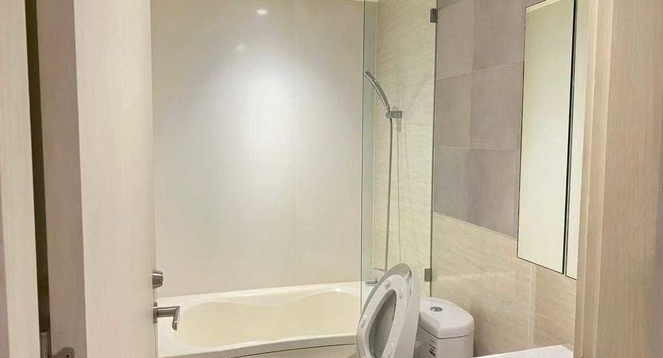 Аренда и продажа 1 кровать кондо в Щаттхана, Бангкок