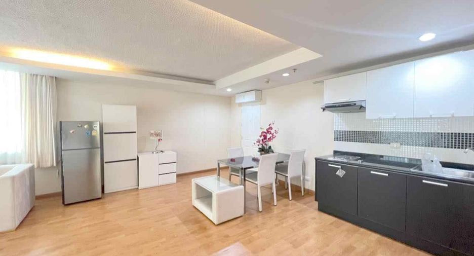 For rent そして for sale 2 ベッドルーム condo in Khlong Toei, Bangkok