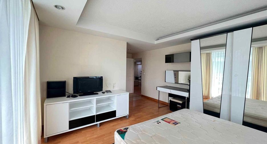 For rent そして for sale 2 ベッドルーム condo in Khlong Toei, Bangkok
