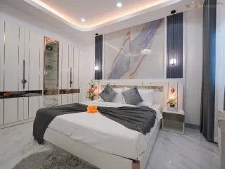 Villa zum Kauf mit 4 Zimmer in Bang Lamung, Chonburi