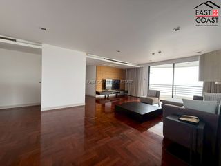 For rent 2 bedrooms condo in Bang Lamung, Chonburi