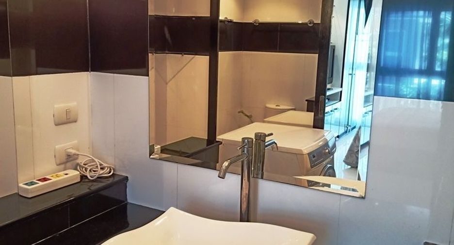 Condo en alquiler de 1 habitaciones en South Pattaya, Pattaya