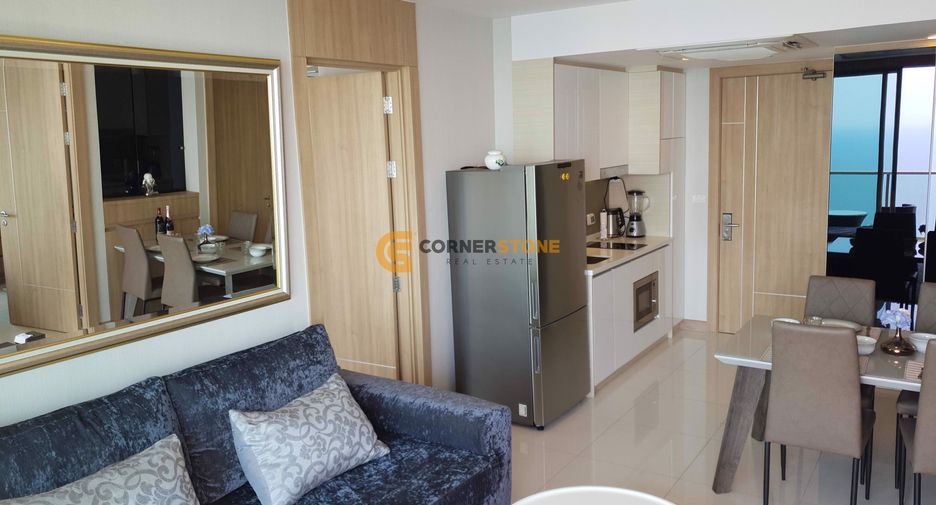 For rent 2 bedrooms condo in North Pattaya, Pattaya