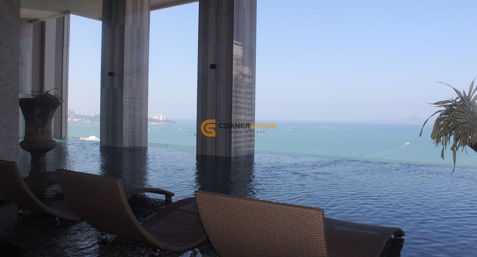For rent 2 bedrooms condo in North Pattaya, Pattaya