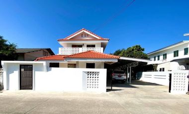 Haus zum Kauf mit 3 Zimmer in Mueang Chiang Mai, Chiang Mai