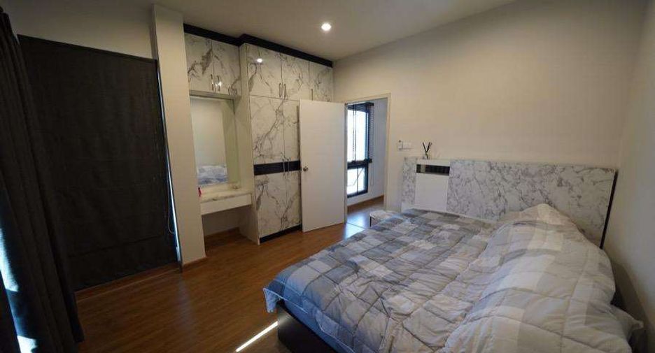 À louer 3 chambres maison à San Kamphaeng, Chiang Mai
