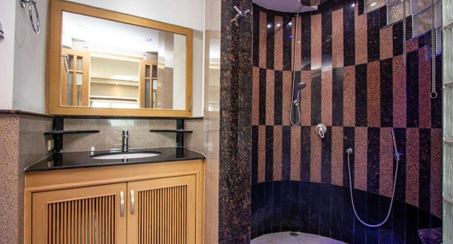 For rent 2 bedrooms condo in Mueang Chiang Mai, Chiang Mai