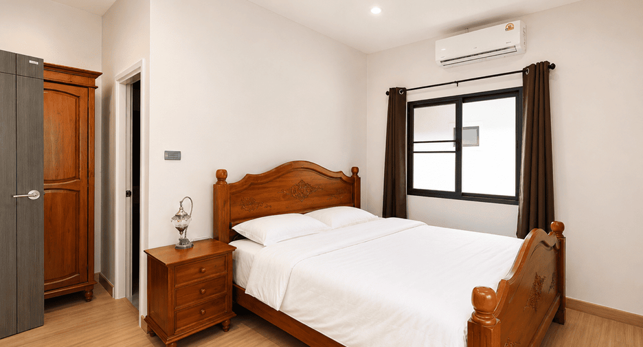 出租 4 卧室 独立屋 在 Saraphi, Chiang Mai