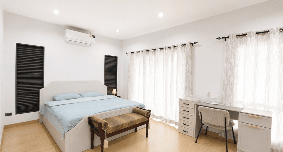 出租 4 卧室 独立屋 在 Saraphi, Chiang Mai