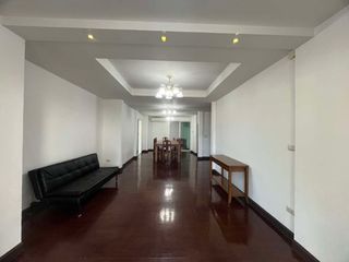 For rent 5 bedrooms house in Mueang Chiang Mai, Chiang Mai