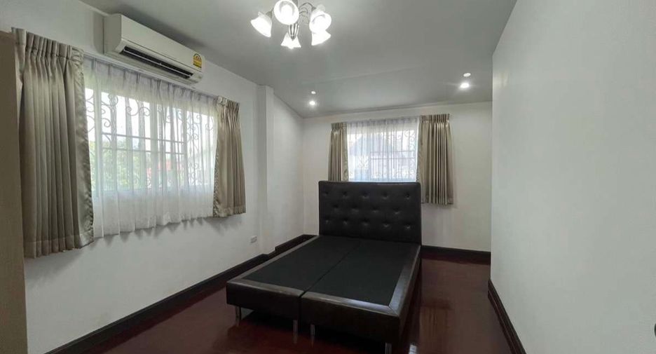 For rent 5 bedrooms house in Mueang Chiang Mai, Chiang Mai
