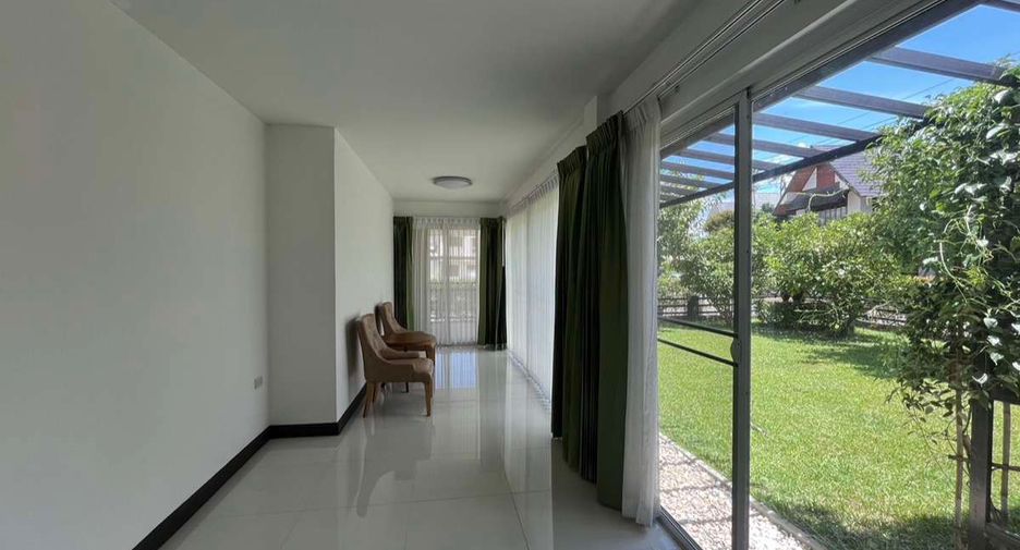For rent 5 bedrooms house in Mueang Chiang Mai, Chiang Mai