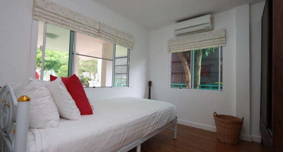 For rent 3 bedrooms house in Mueang Chiang Mai, Chiang Mai