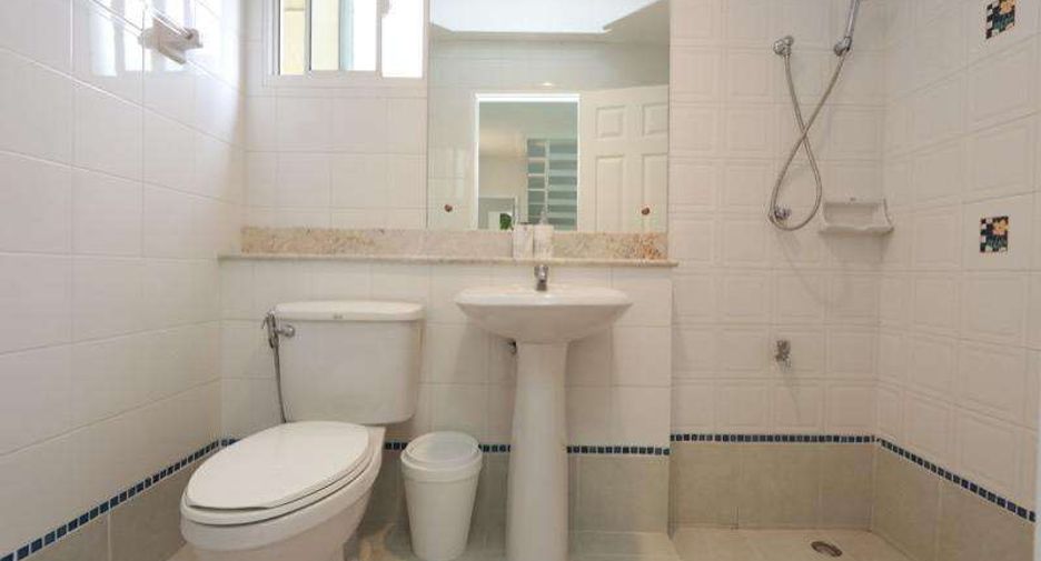 For rent 3 bedrooms house in Mueang Chiang Mai, Chiang Mai