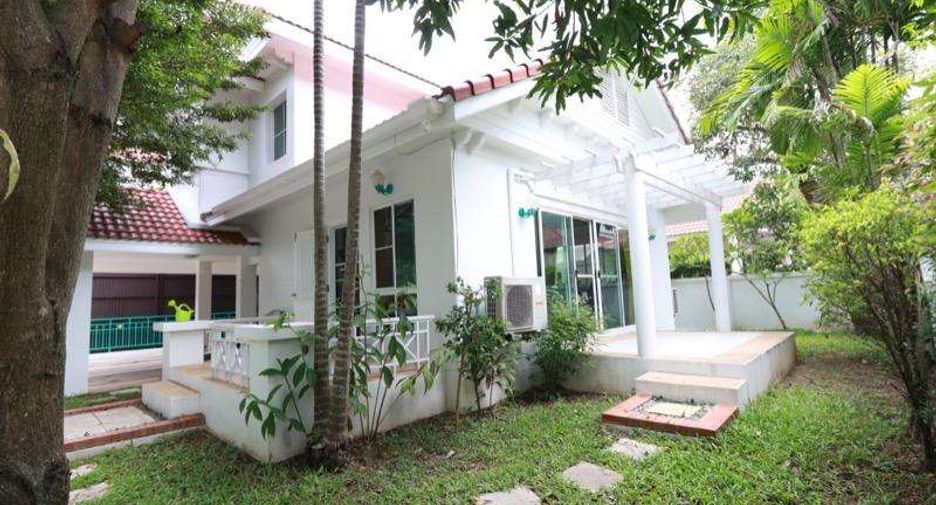 For rent 3 bedrooms house in Mueang Chiang Mai, Chiang Mai