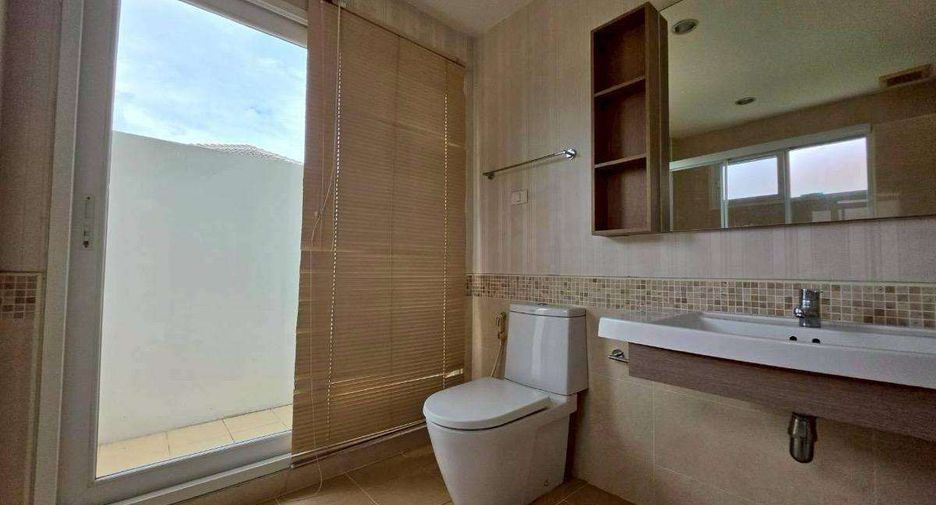 For rent 3 bedrooms house in San Sai, Chiang Mai