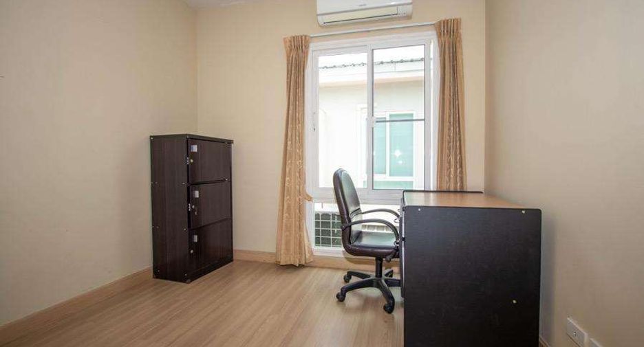 For rent 3 bedrooms house in Mueang Chiang Mai, Chiang Mai