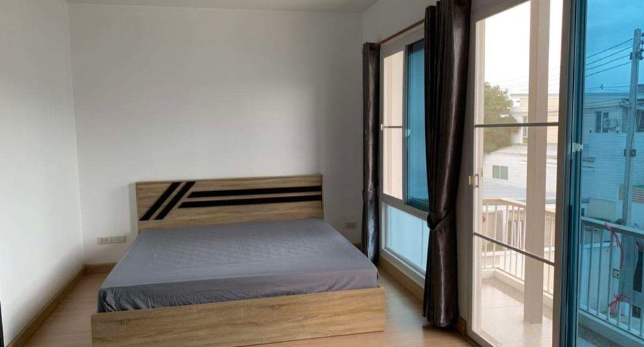 For rent 3 bedrooms house in Mueang Chiang Mai, Chiang Mai