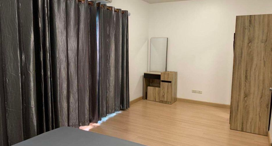 For rent 3 bedrooms house in Mueang Chiang Mai, Chiang Mai
