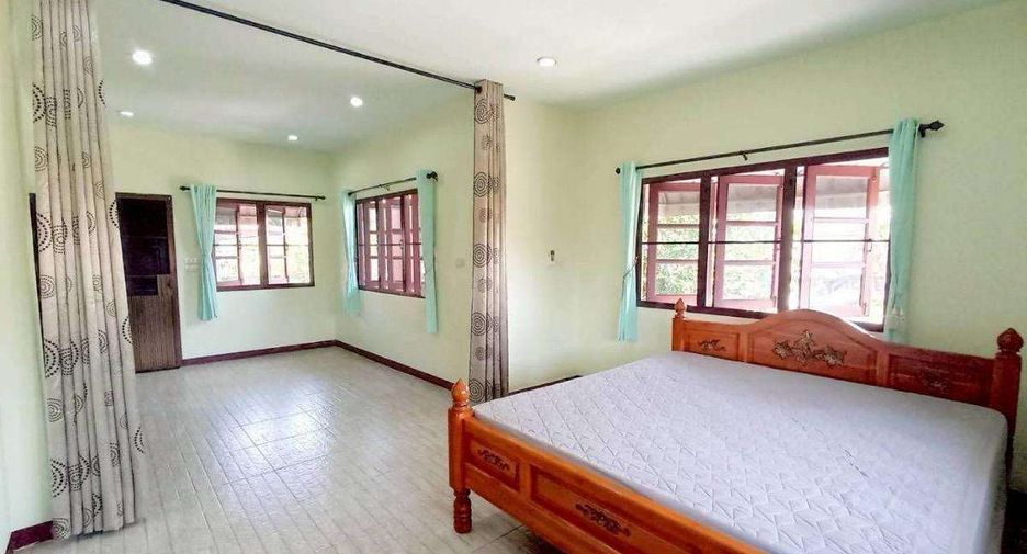 出租 5 卧室 独立屋 在 Saraphi, Chiang Mai