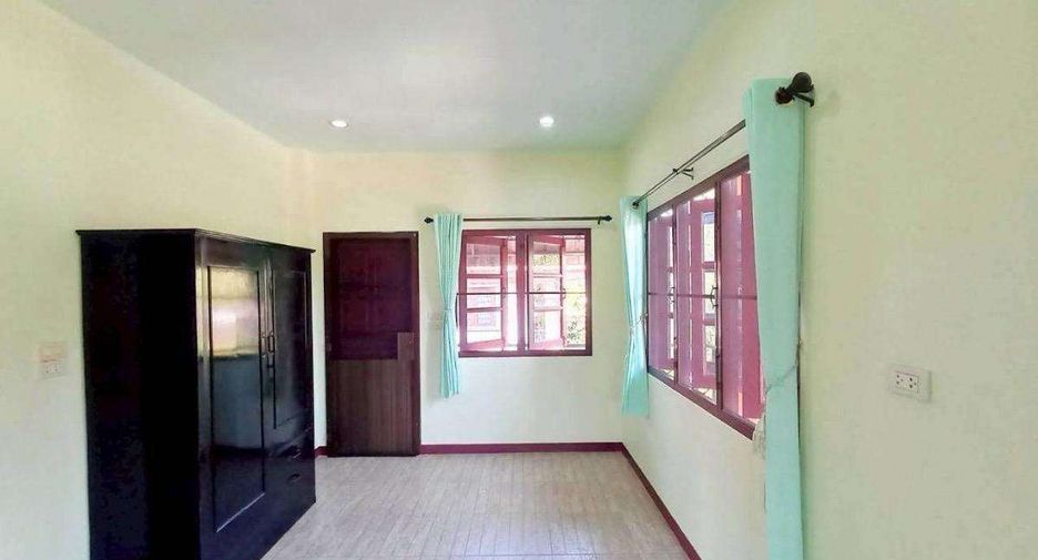 出租 5 卧室 独立屋 在 Saraphi, Chiang Mai