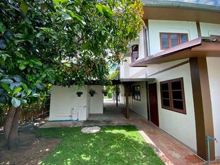 For rent 5 bedrooms house in Saraphi, Chiang Mai