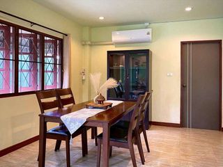 For rent 5 bedrooms house in Saraphi, Chiang Mai