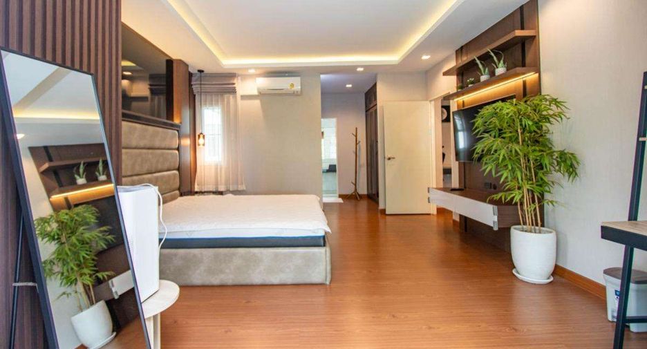 À vendre 4 chambres maison à San Kamphaeng, Chiang Mai