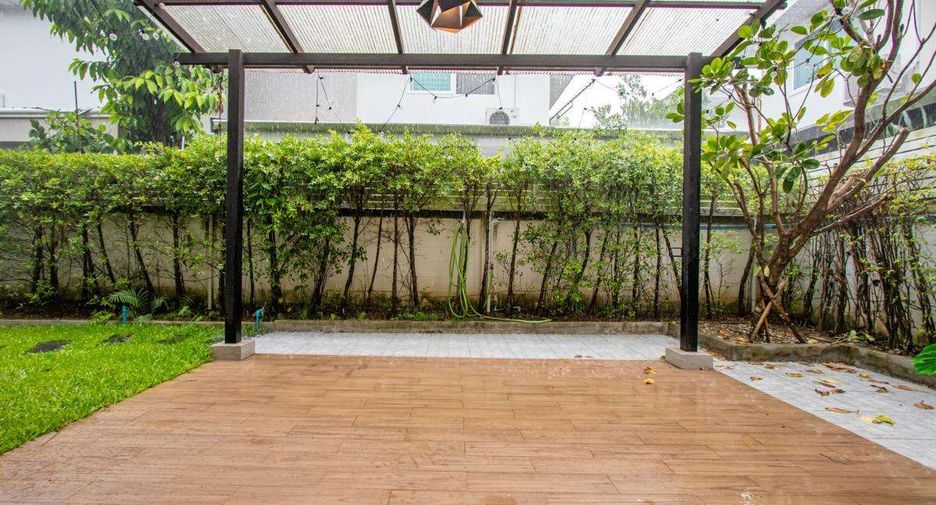 À vendre 4 chambres maison à San Kamphaeng, Chiang Mai