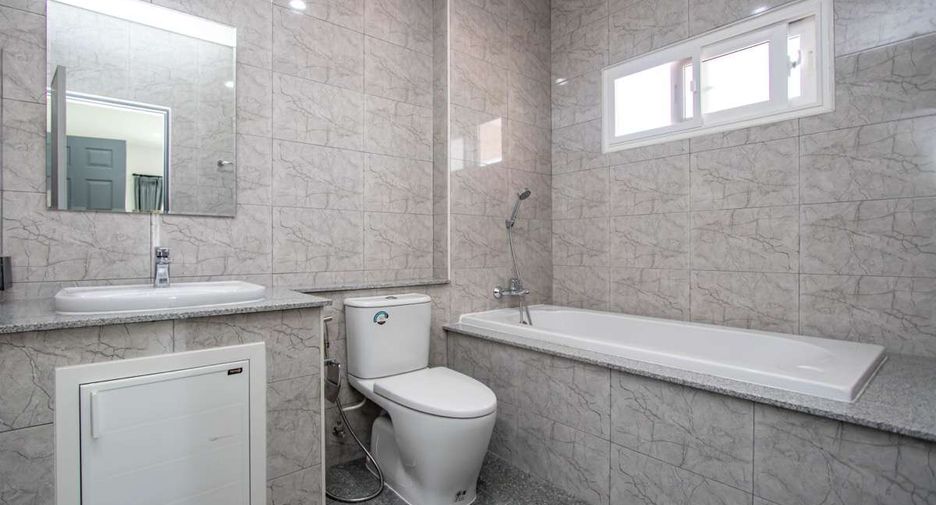 Haus zur Miete mit 4 Zimmer in San Kamphaeng, Chiang Mai