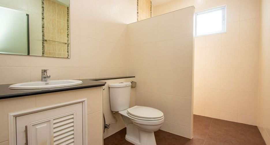Haus zur Miete mit 4 Zimmer in San Kamphaeng, Chiang Mai