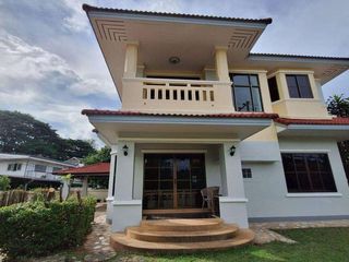 For rent 4 bedrooms house in Mueang Chiang Mai, Chiang Mai