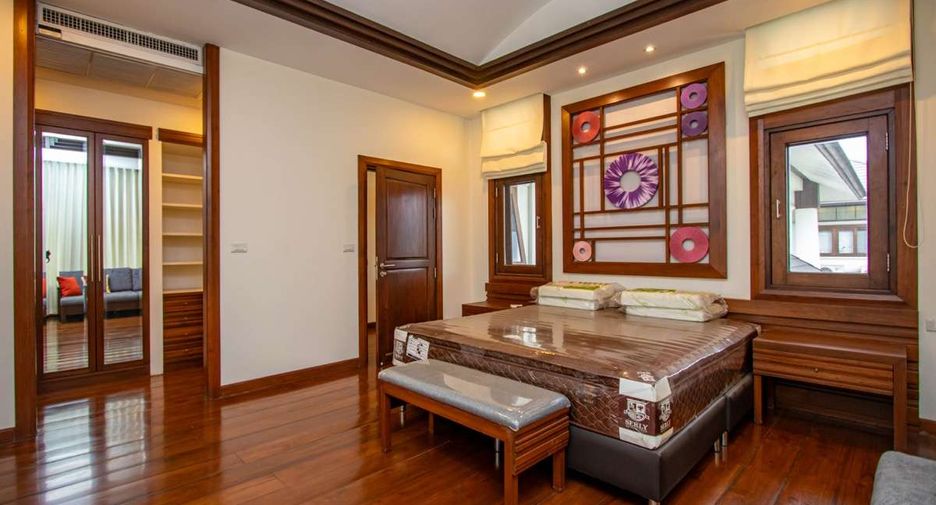 For rent 6 bedrooms house in Mueang Chiang Mai, Chiang Mai