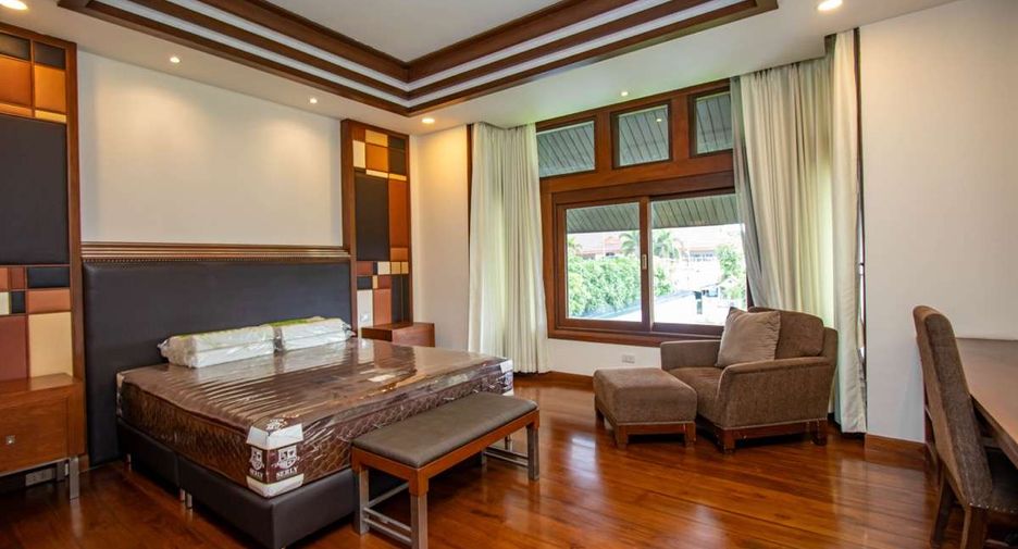 For rent 6 bedrooms house in Mueang Chiang Mai, Chiang Mai