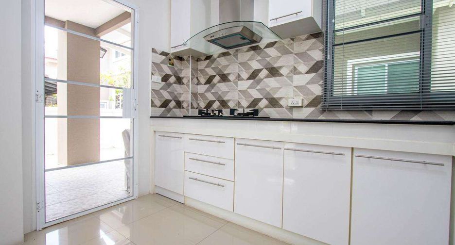 À vendre 4 chambres maison à San Kamphaeng, Chiang Mai