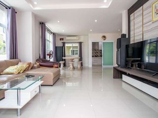 À vendre 4 chambres maison à San Kamphaeng, Chiang Mai