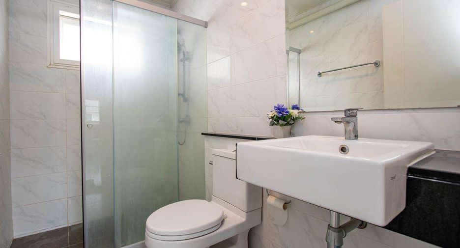 For sale 4 bedrooms house in Hang Dong, Chiang Mai