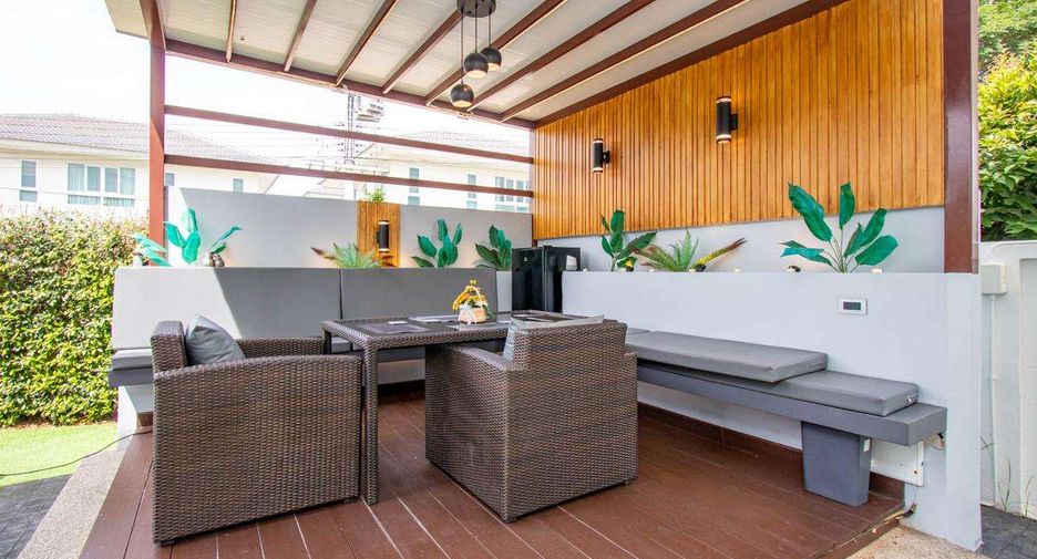 For sale 4 bedrooms house in Hang Dong, Chiang Mai