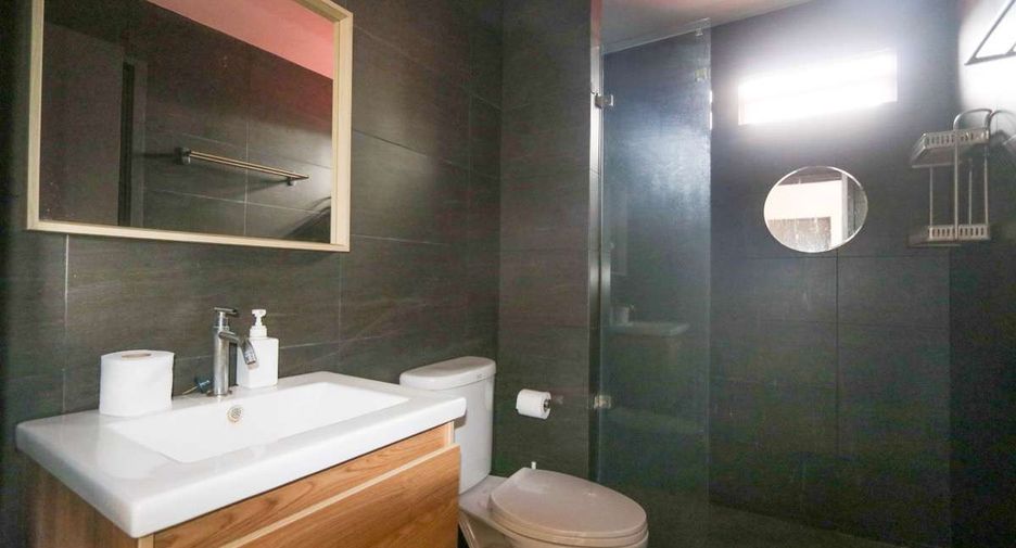 For rent 2 bedrooms condo in Mueang Chiang Mai, Chiang Mai