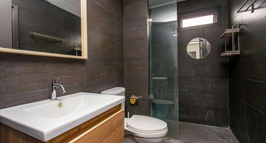 For rent 2 bedrooms condo in Mueang Chiang Mai, Chiang Mai