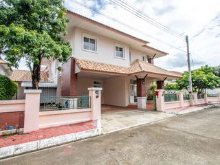 For rent 3 bedrooms house in Mueang Chiang Mai, Chiang Mai
