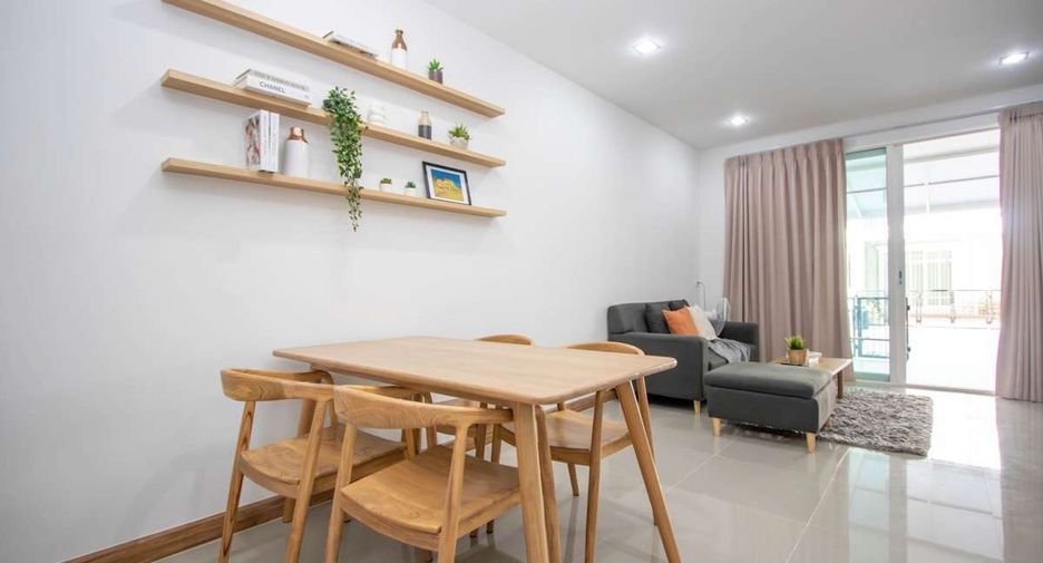 For rent 4 bedrooms house in Mueang Chiang Mai, Chiang Mai