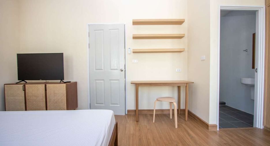 For rent 4 bedrooms house in Mueang Chiang Mai, Chiang Mai