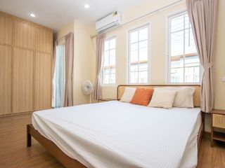 For rent 4 bedrooms house in Mueang Chiang Mai, Chiang Mai