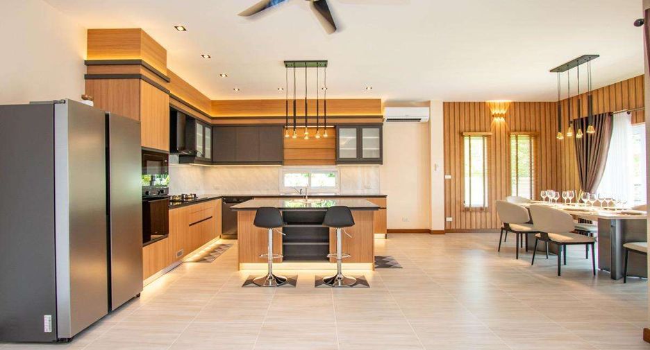 For rent 4 bedrooms house in San Sai, Chiang Mai