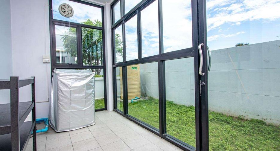 For rent 4 bedrooms house in San Sai, Chiang Mai