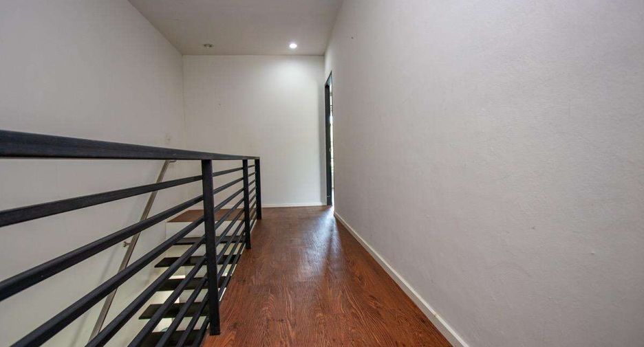 For rent 2 bedrooms house in Mueang Chiang Mai, Chiang Mai