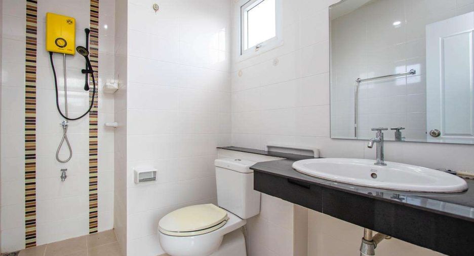 For rent 3 bedrooms house in Mueang Chiang Mai, Chiang Mai