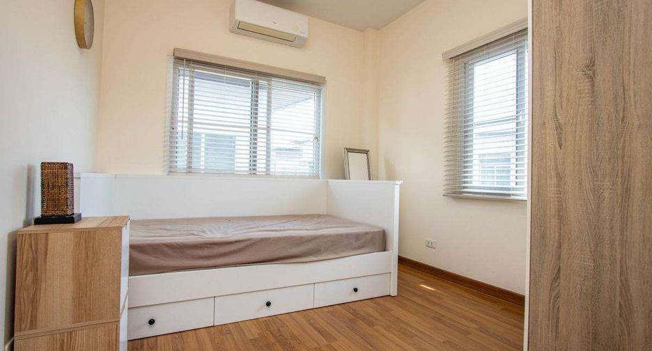 For rent 3 bedrooms house in Mueang Chiang Mai, Chiang Mai